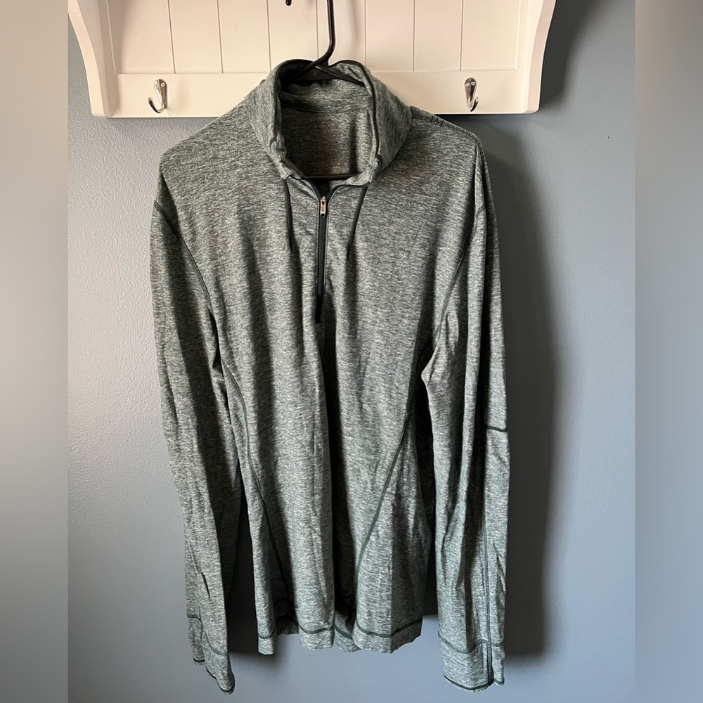 Lululemon half zip pull over Heather Green